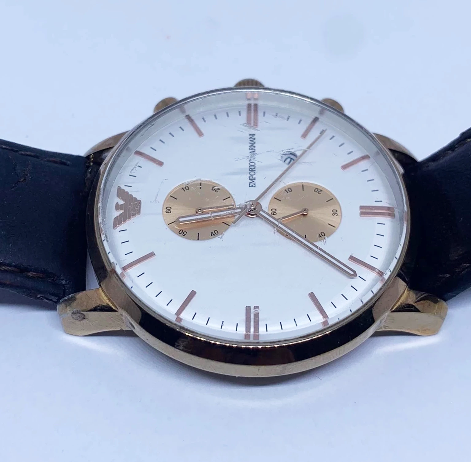 zegarek-emporio-armani-ar0398-ksztalt-koperty-okragla