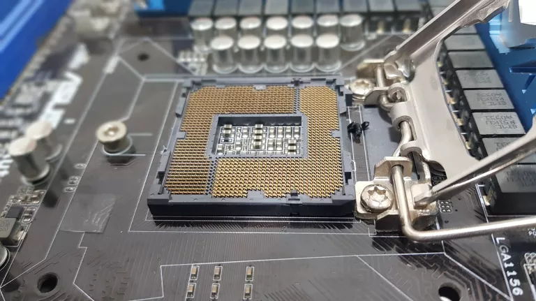 PŁYTA GŁÓWNA ASUS P7P55D DELUXE I3-540 USZKODZONA