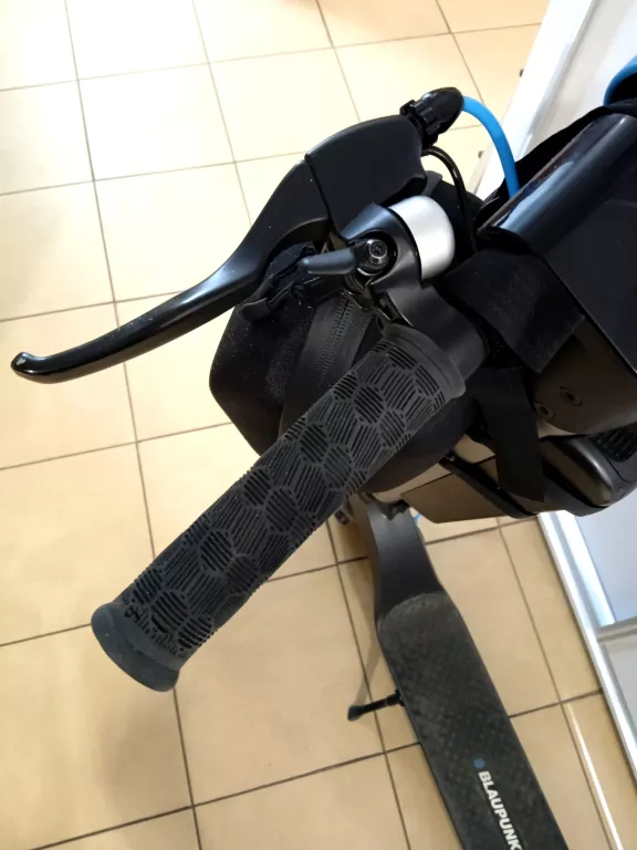 HULAJNOGA BLAUPUNKT ESC910.2