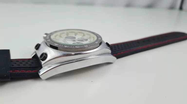 zegarek-d-force-sports-watch-funkcje-wodoszczelny