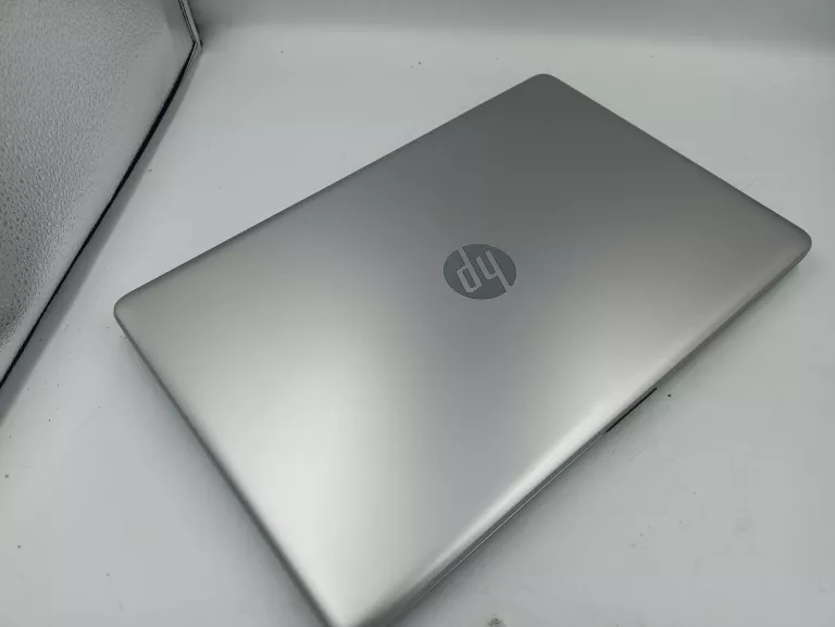 LAPTOP HP 15-DA0001NW