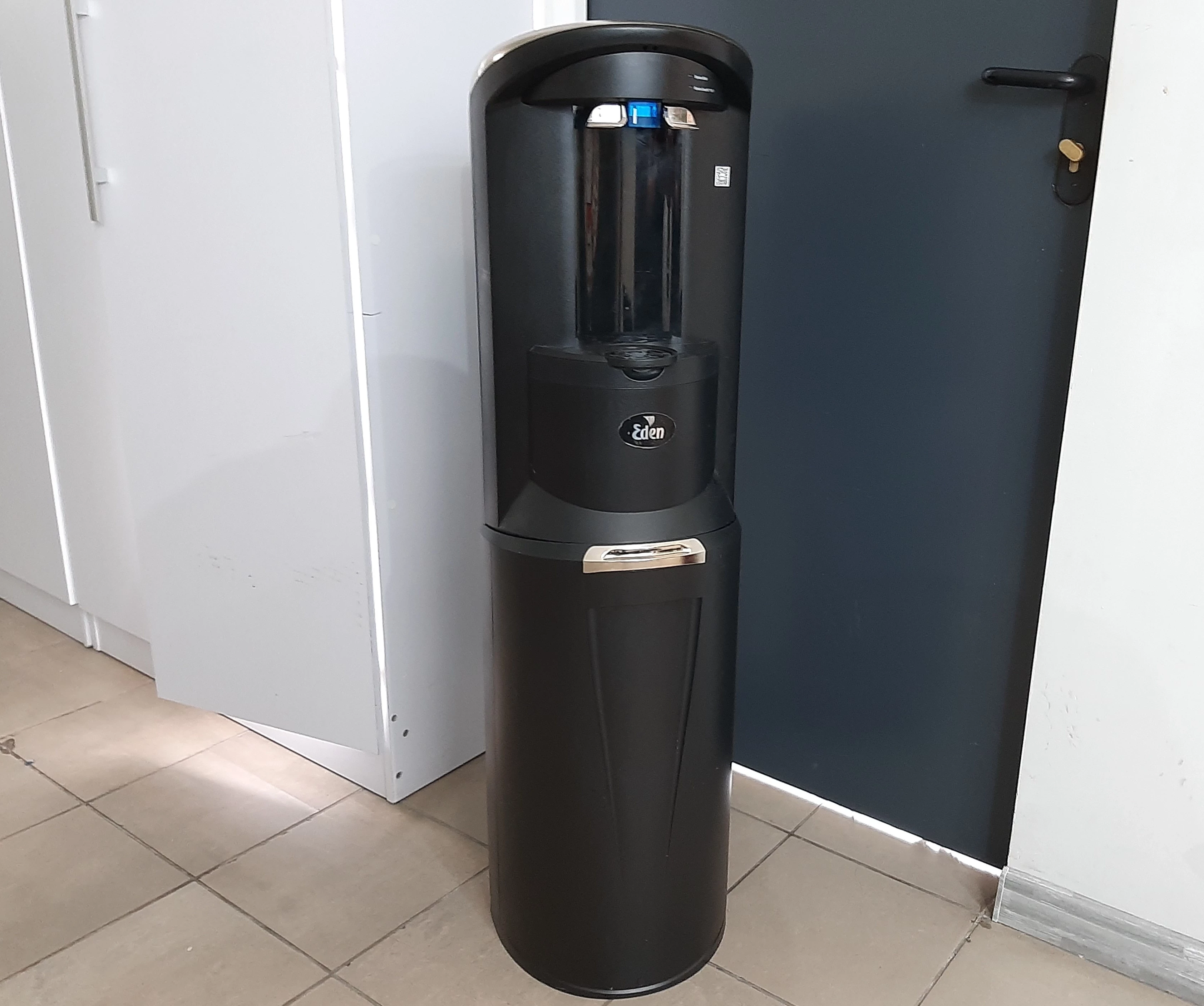 dystrybutor-wody-eden-storm-czarny-lwowska-32-chelm-telefoon-pl-sc