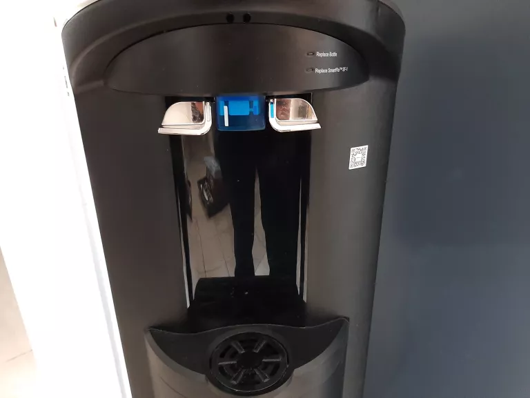 dystrybutor-wody-eden-storm-czarny-stan-uzywany