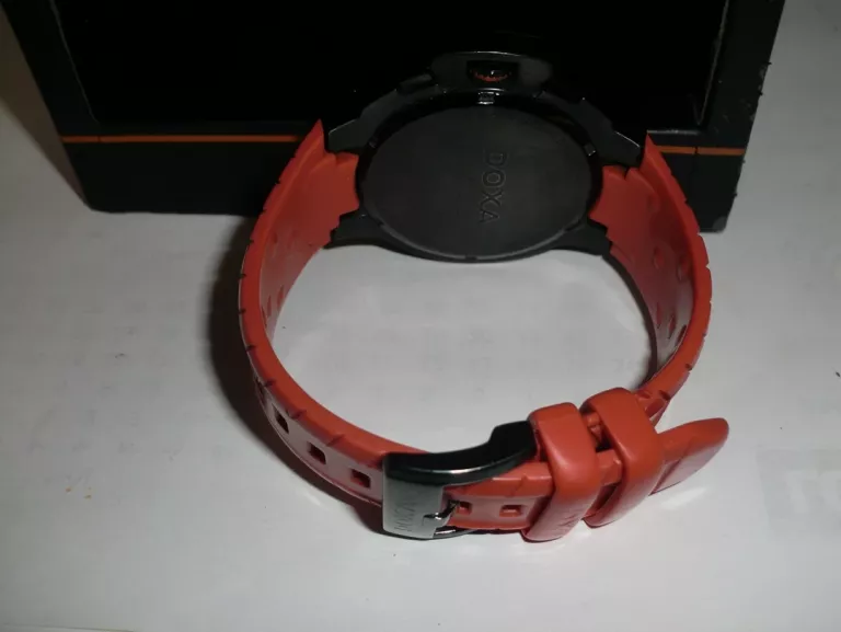 ZEGAREK DOXA SPLASH 700.10S.071.22