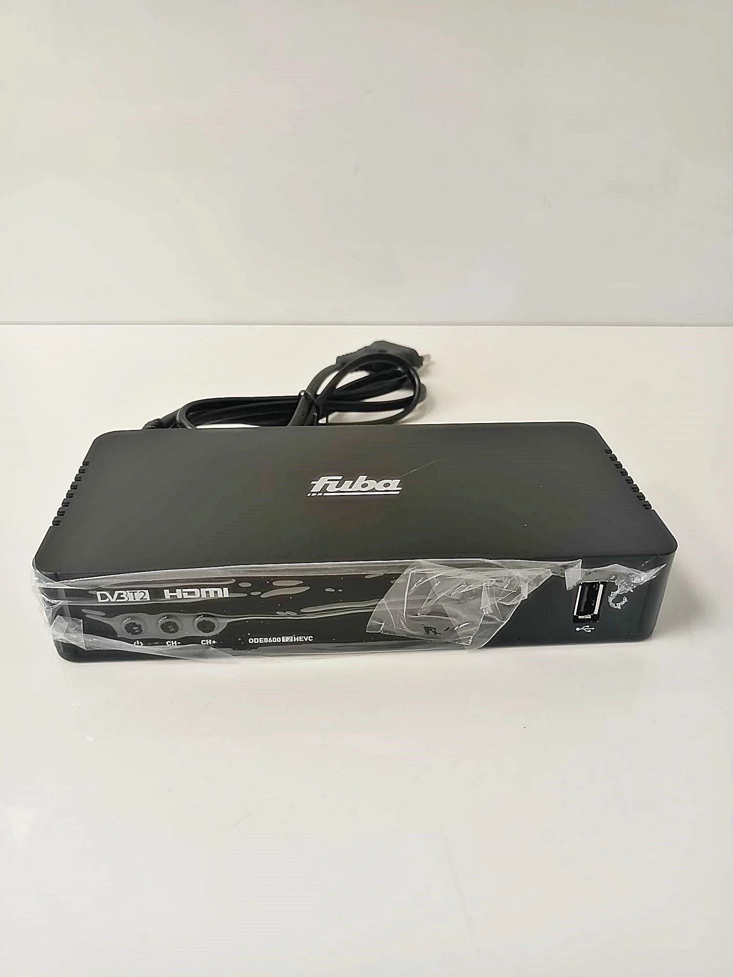 dekoder-tuner-fuba-ode8600-dvb-tdb-t2-hevc-stan-powystawowy