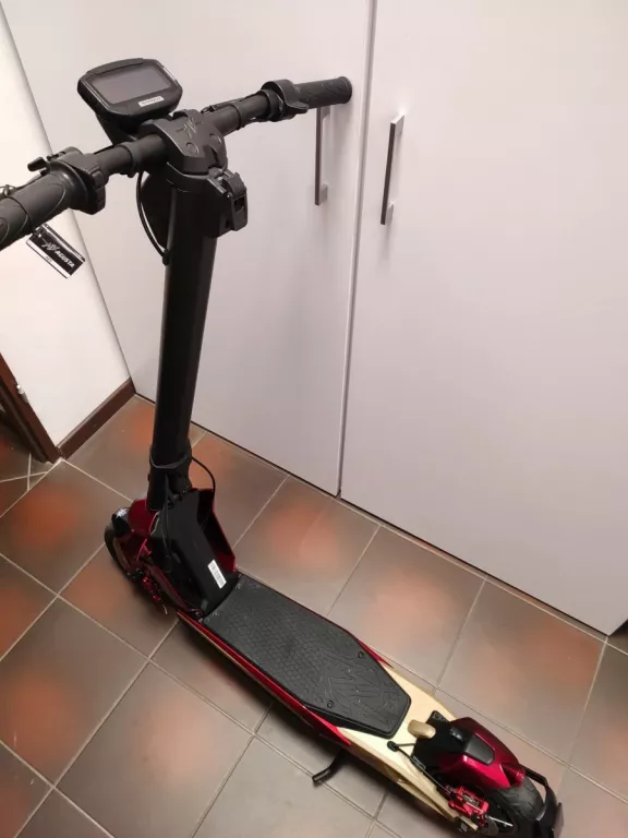 HULAJNOGA ELEKTRYCZNA AGUSTA RAPIDO ORO10CZX GW