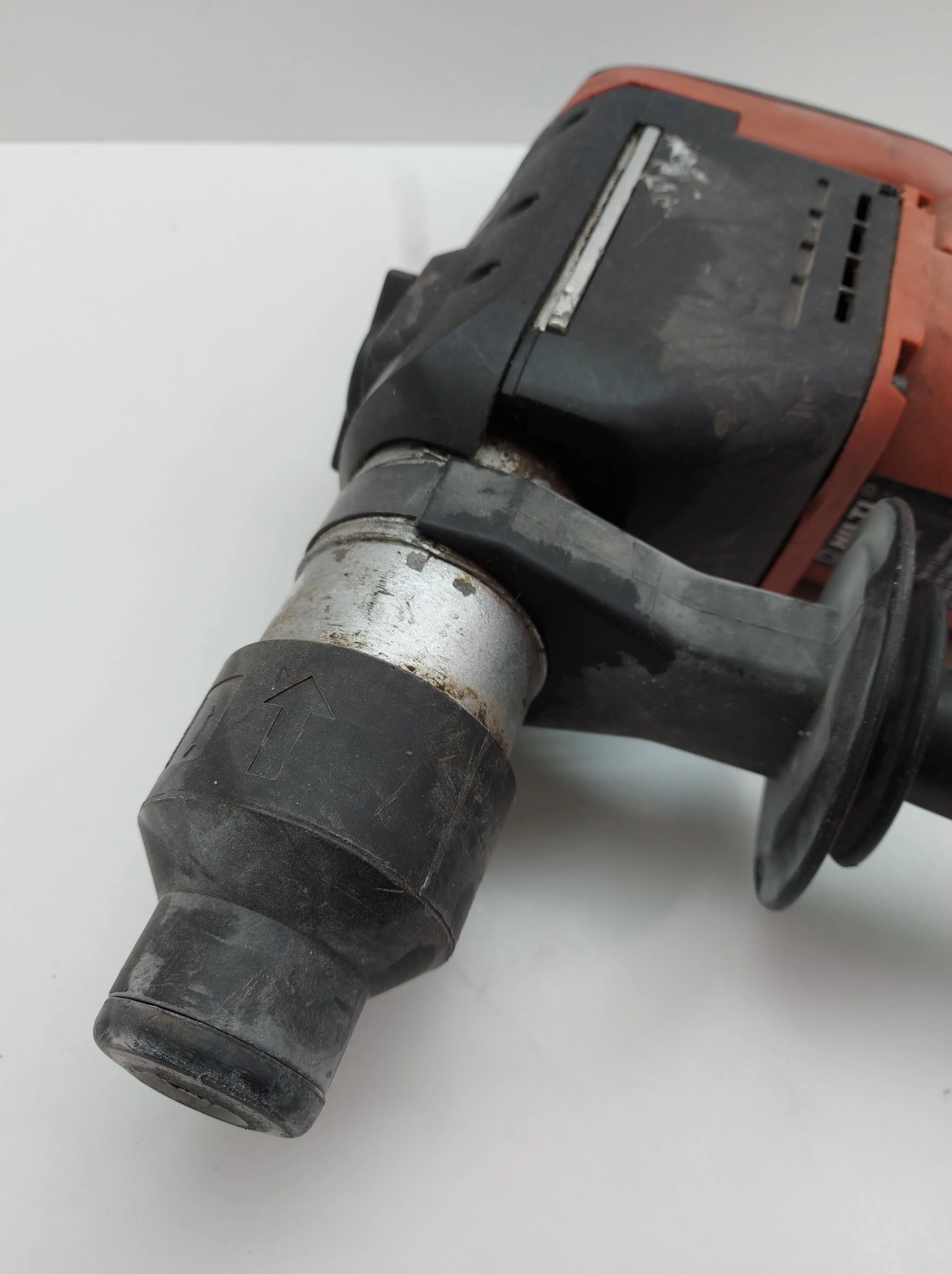 mlot-udarowy-hilti-te-56-atc-uszkodzony-rodzaj-inna