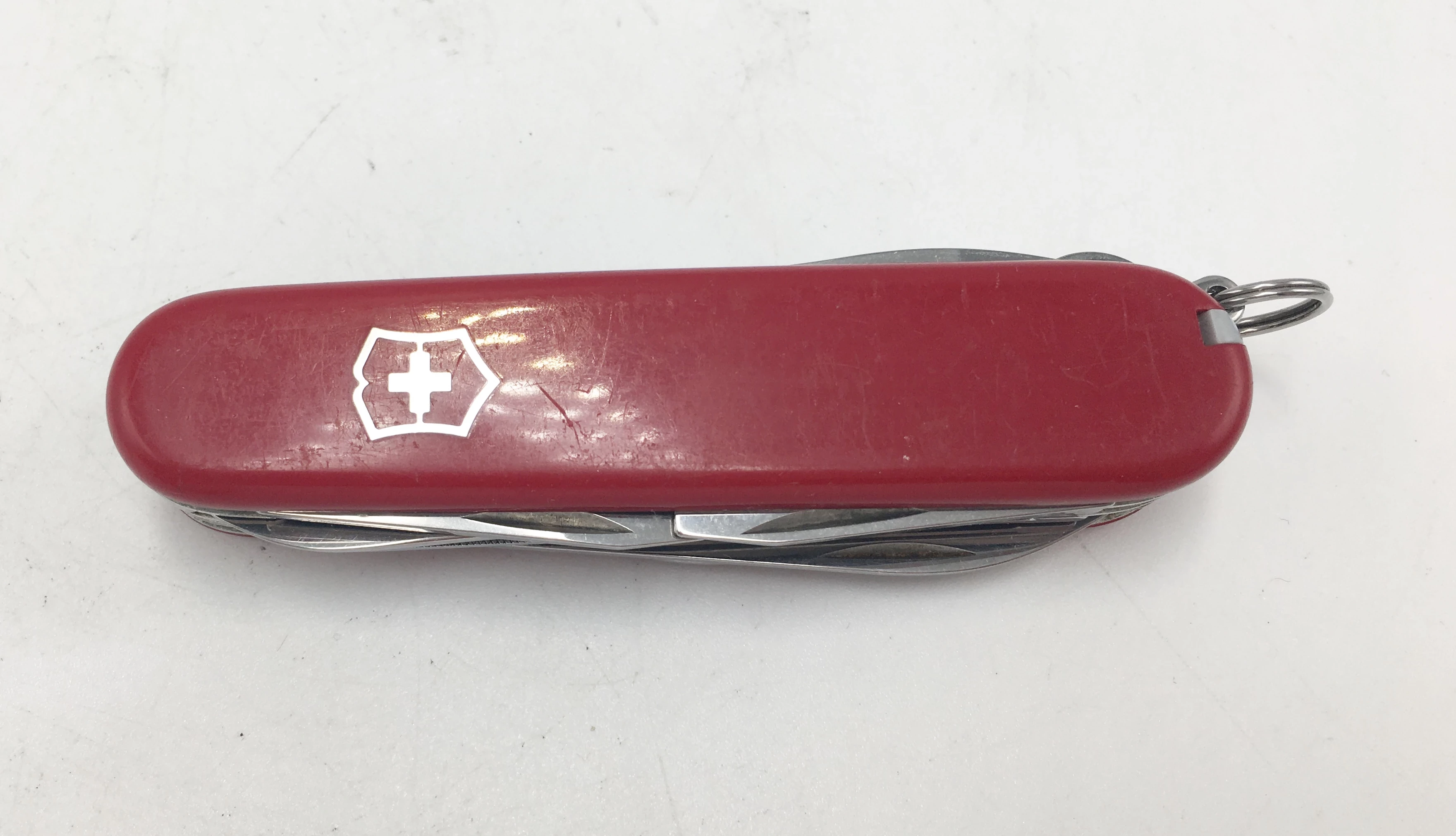 scyzoryk-szwajcarski-grojecka-31-warszawa