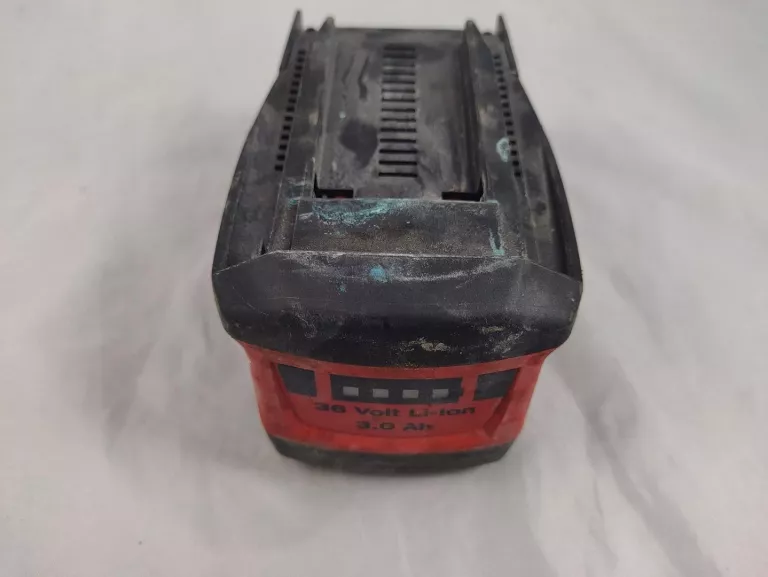 ladowarka-hilti-c436-350akumulator-b3630ah-stan-uzywany