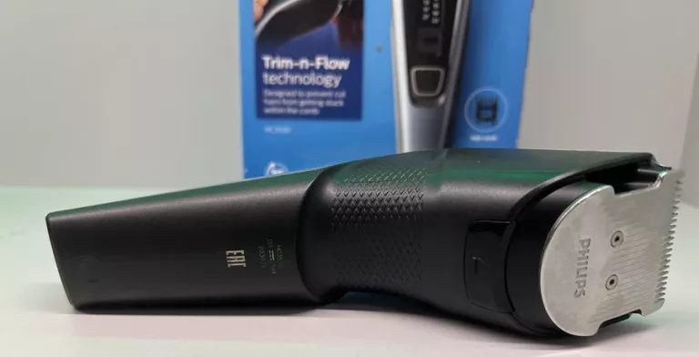 MASZYNKA DO STRZYŻENIA WŁOSÓW PHILIPS SERIES 3000