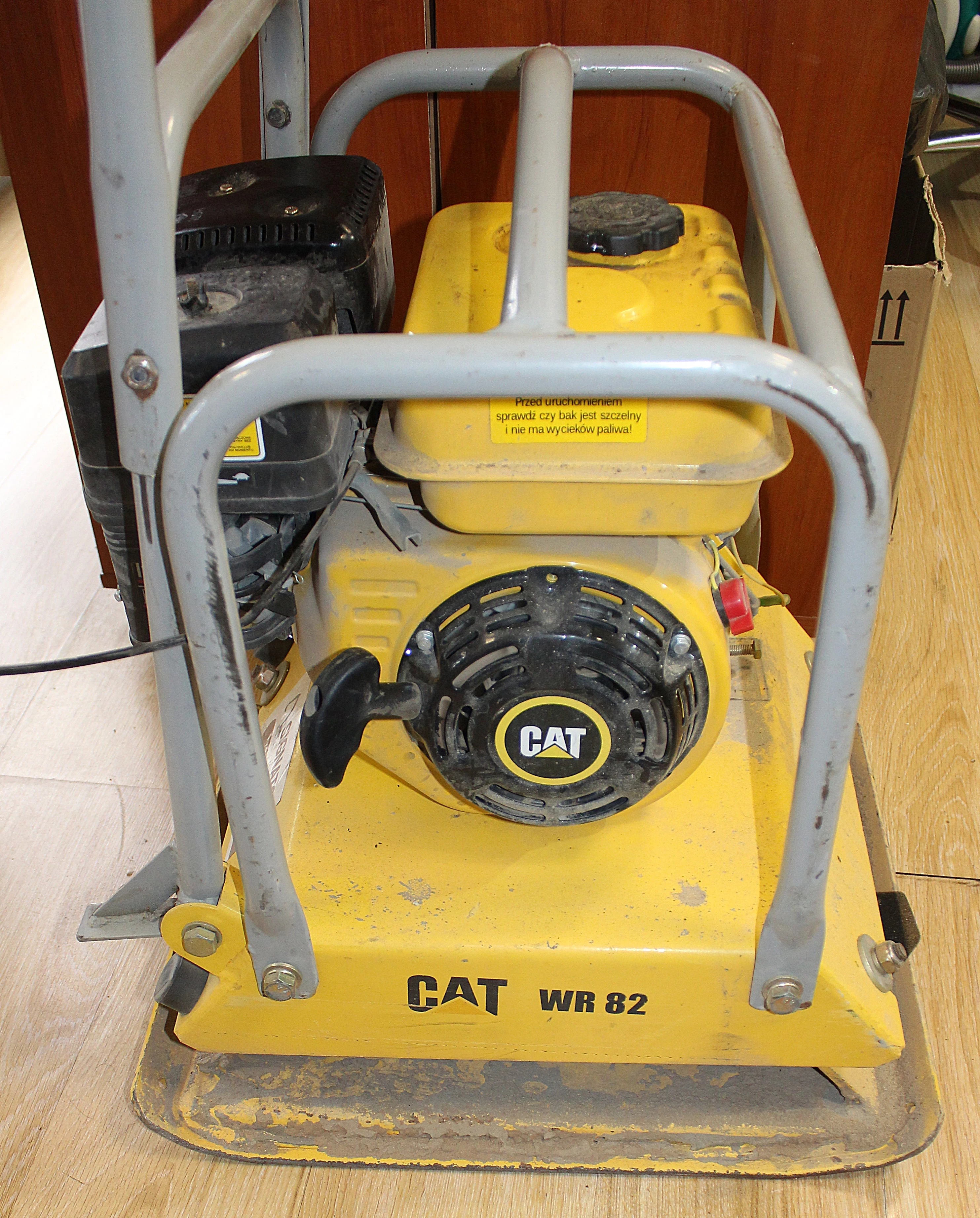 zageszczarka-caterpillar-wr82-65km-stan-uzywany