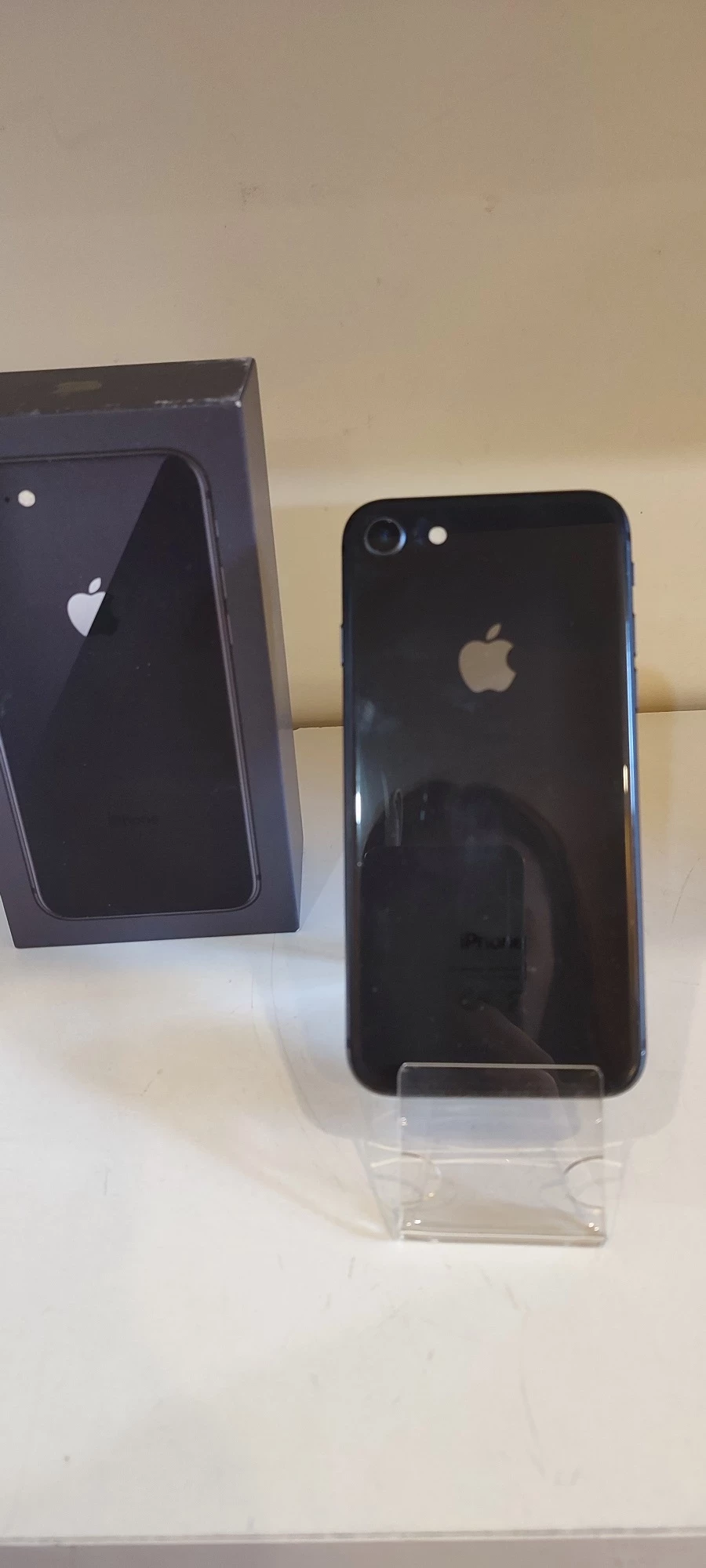 smartfon-apple-iphone-8-s-typ-smartfon