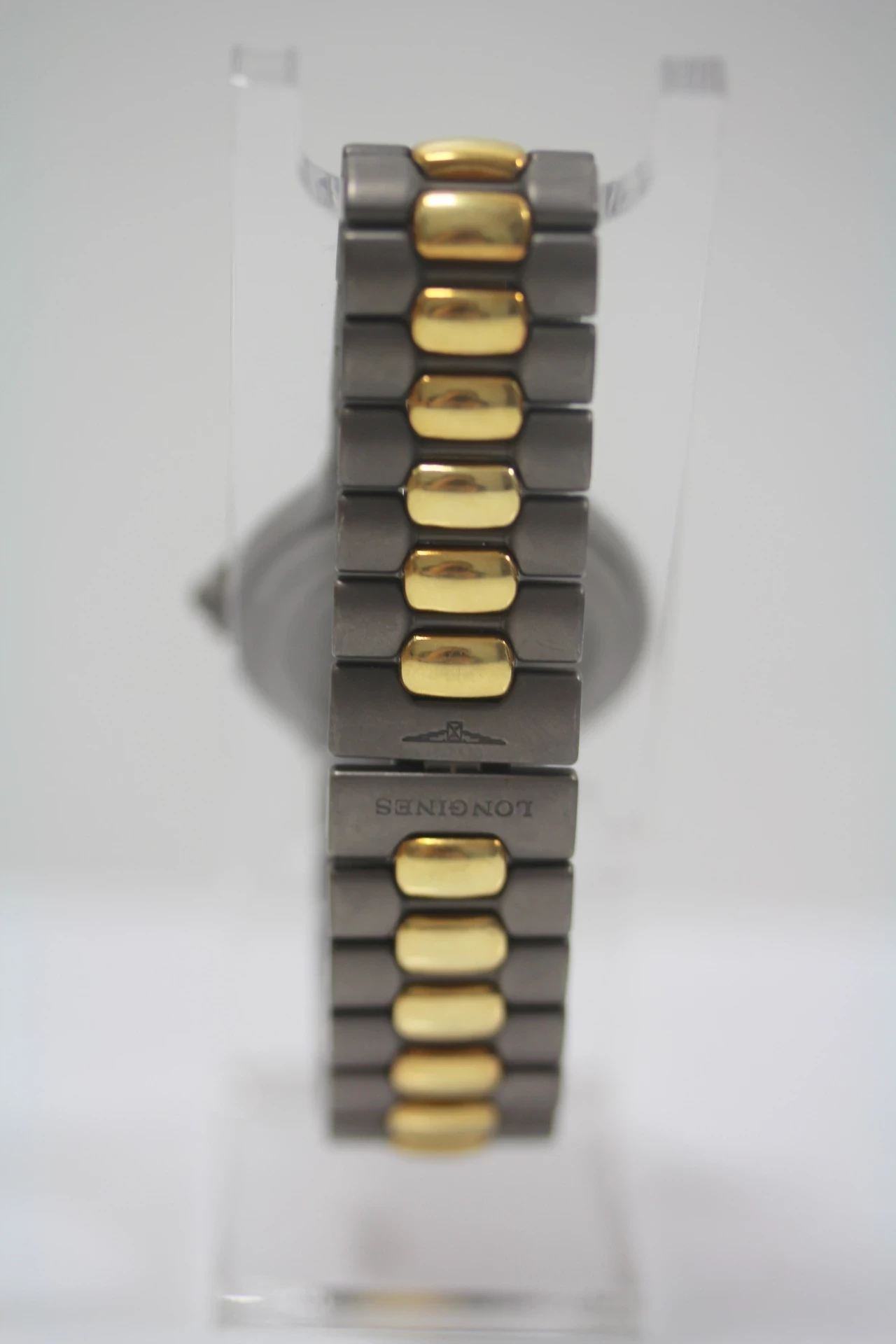 zegarek-longines-conquest-titanium-25543005-rodzaj-analogowe