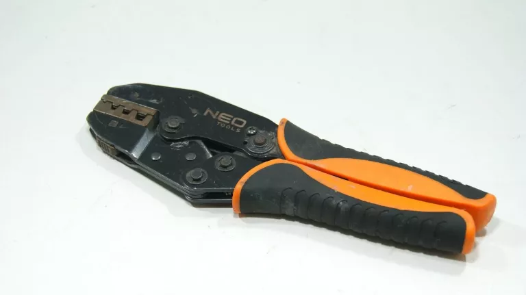 neo-tools-zaciskarka-do-kabli-zamkowa-4-ostrzeszow