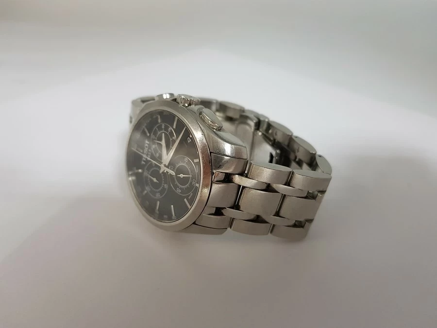zegarek-tissot-t035617a-typ-nareczny