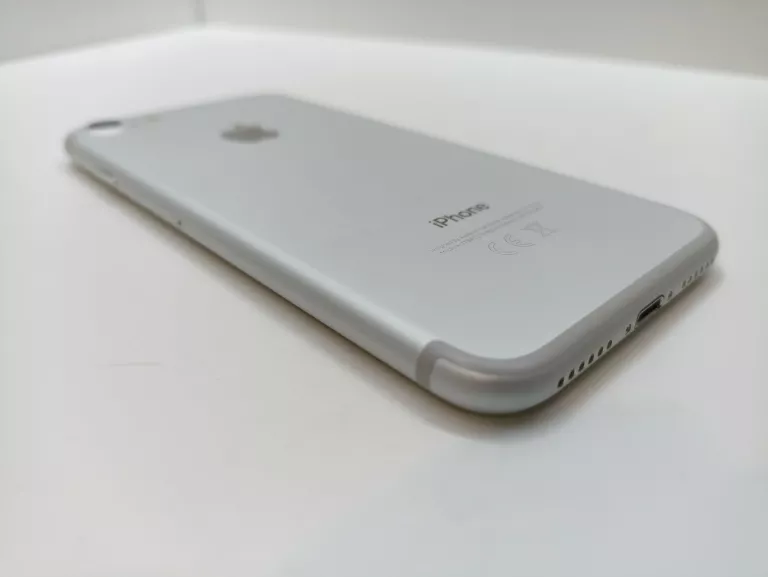 TELEFON APPLE IPHONE 7 32GB KOMPLET ICLOUD