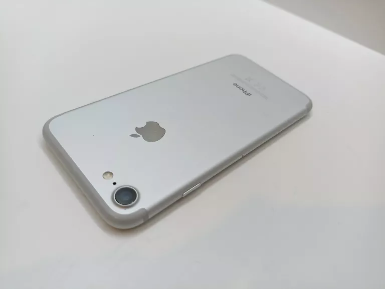 telefon-apple-iphone-7-32gb-komplet-icloud-pamiec-ram-2-gb