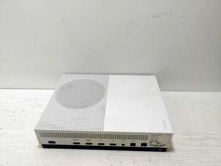 konsola-xbox-one-s-1681-polecam-liczba-kontrolerow-w-zestawie-1