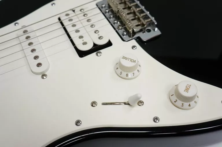 GITARA YAMAHA PACIFICA 012 BL DLA LEWORĘCZNYCH
