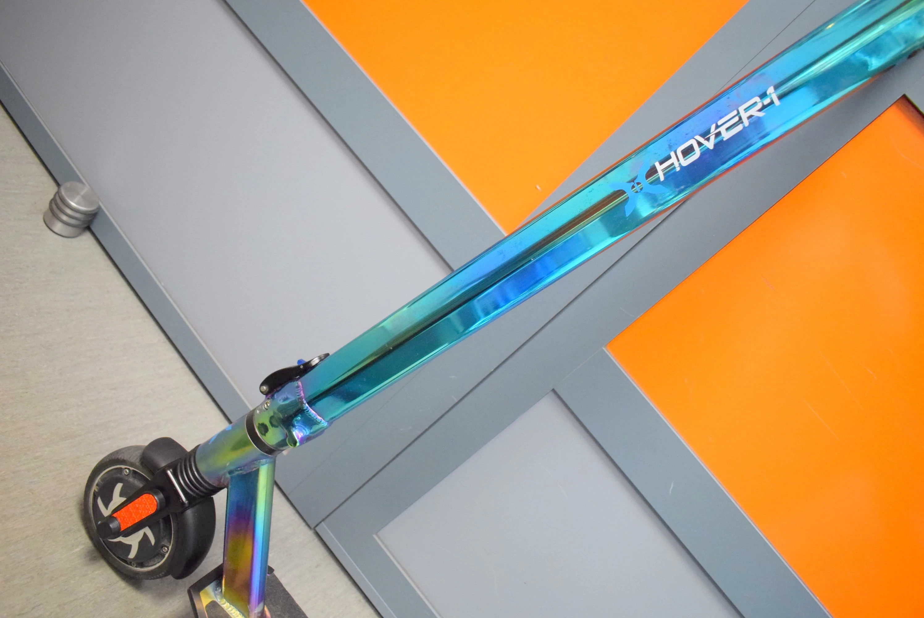 hulajnoga-elektryczna-hover-1-300-w-25-kmh-kolor-czarny