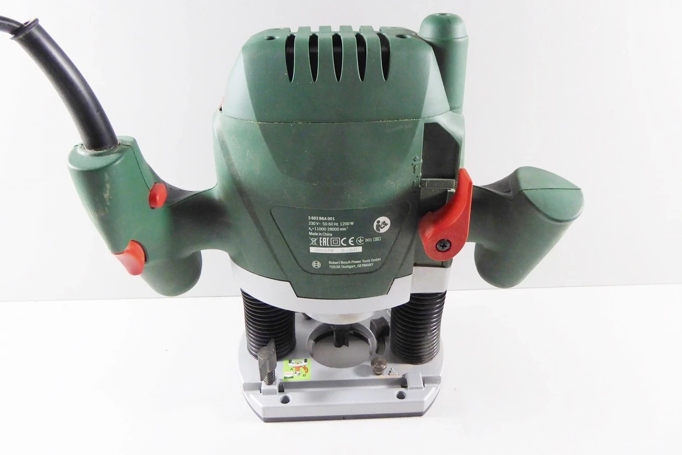 frezarka-gornowrzecionowa-bosch-pof-1200-ae-1200w-marka-bosch