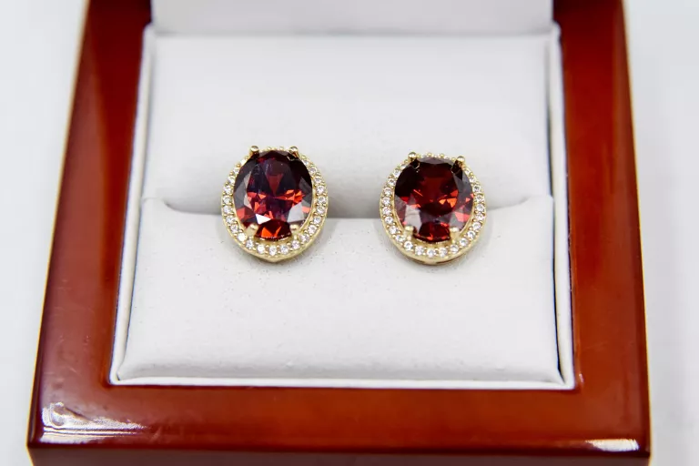 piekne-zlote-kolczyki-z-czerwonym-oczkiem-585-4g-marka-inna-marka