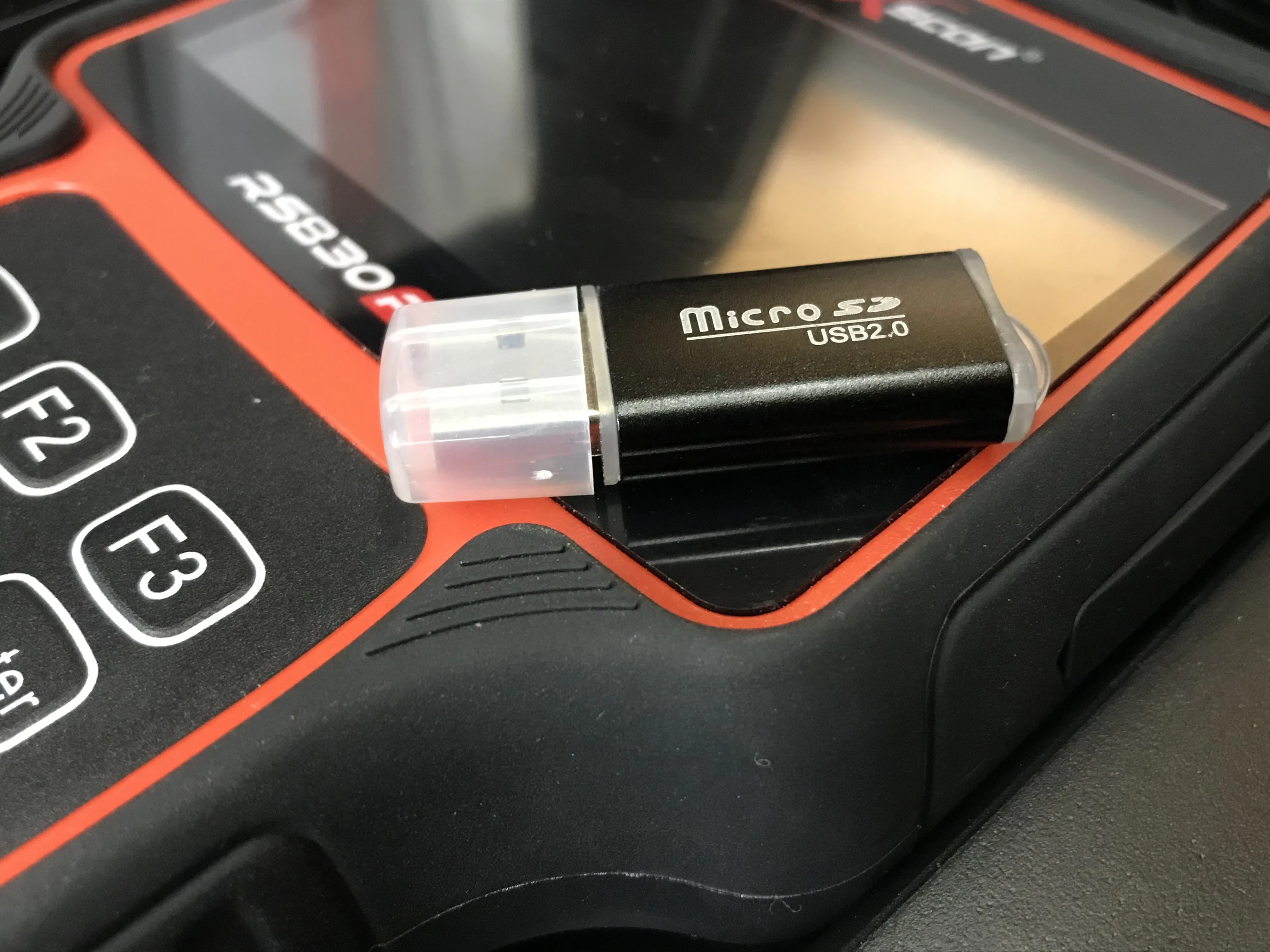 tester-diagnostyczny-autoxscan-rs830pro-marka-autoxscan