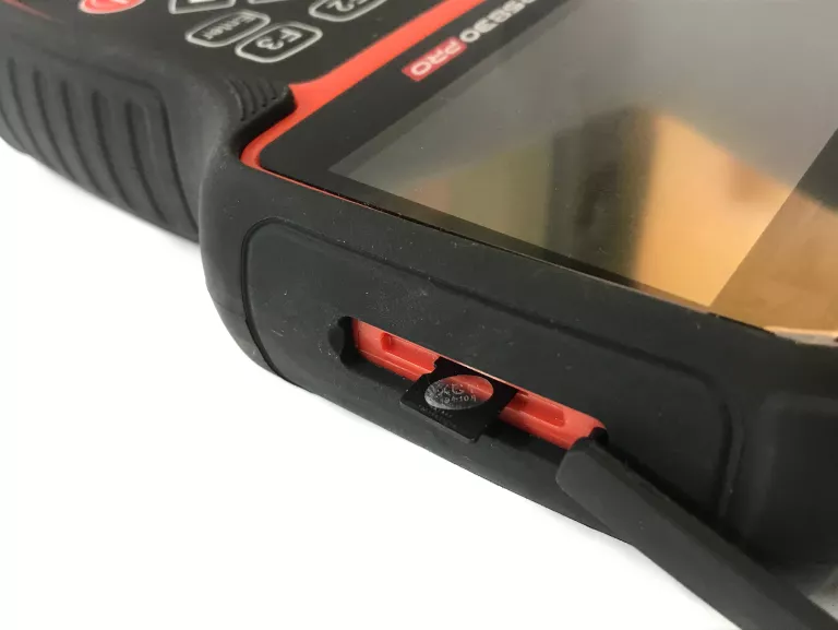 tester-diagnostyczny-autoxscan-rs830pro-stan-uzywany