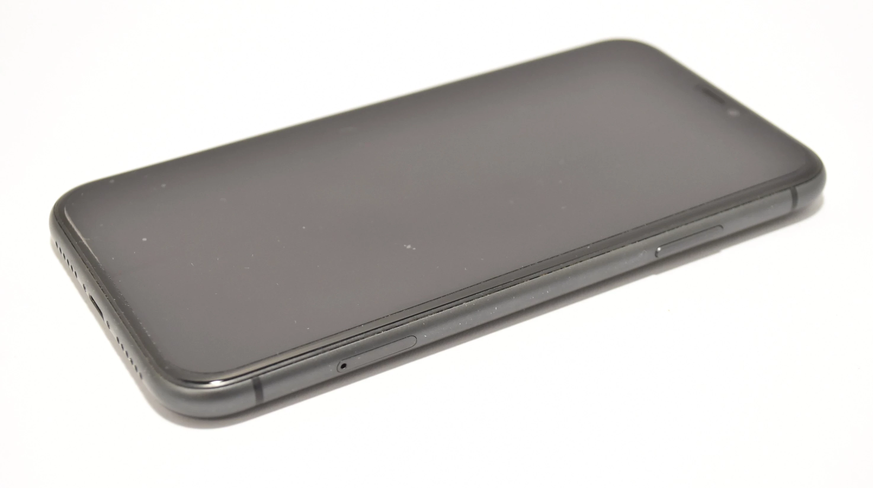 apple-iphone-11-64gb-stan-uzywany