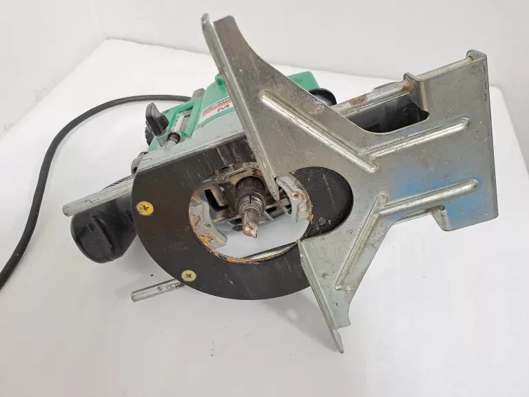 frezarka-gornowrzecionowa-hitachi-m8-laska-18-zdunska-wola