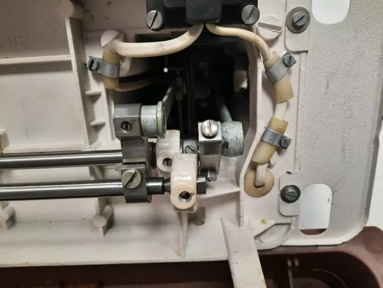 MASZYNA DO SZYCIA ŁUCZNIK TELEMAC 707