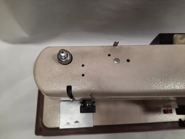 MASZYNA DO SZYCIA ŁUCZNIK TELEMAC 707