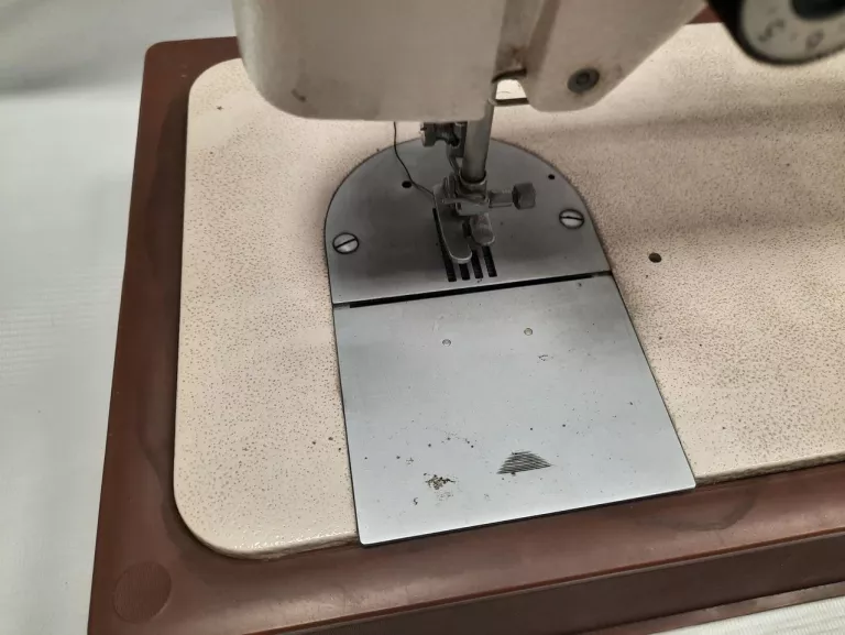 MASZYNA DO SZYCIA ŁUCZNIK TELEMAC 707