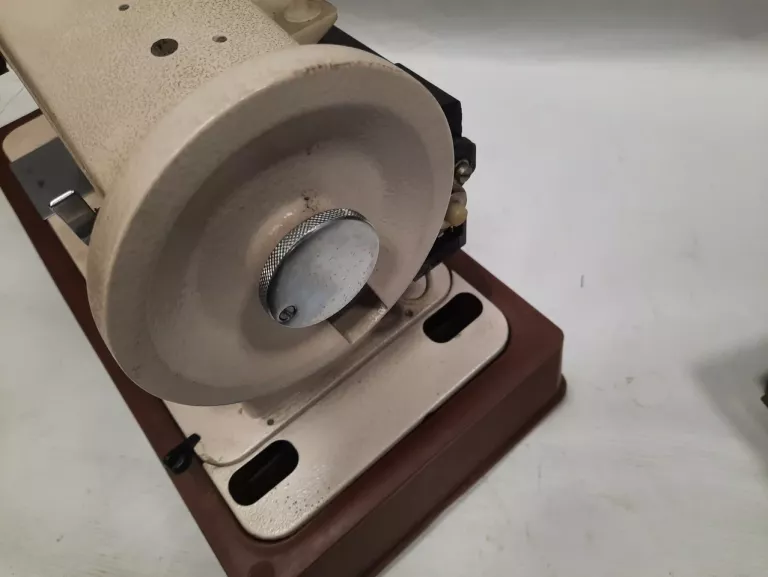MASZYNA DO SZYCIA ŁUCZNIK TELEMAC 707