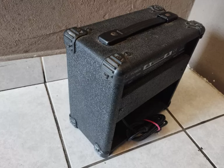 WZMACNIACZ GITAROWY WEINBERGER G-15GK
