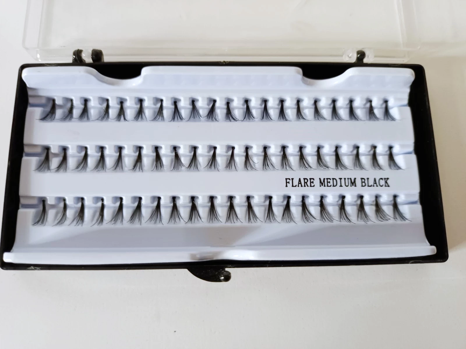 kepki-rzes-sztucznych-flare-medium-black-stan-uzywany