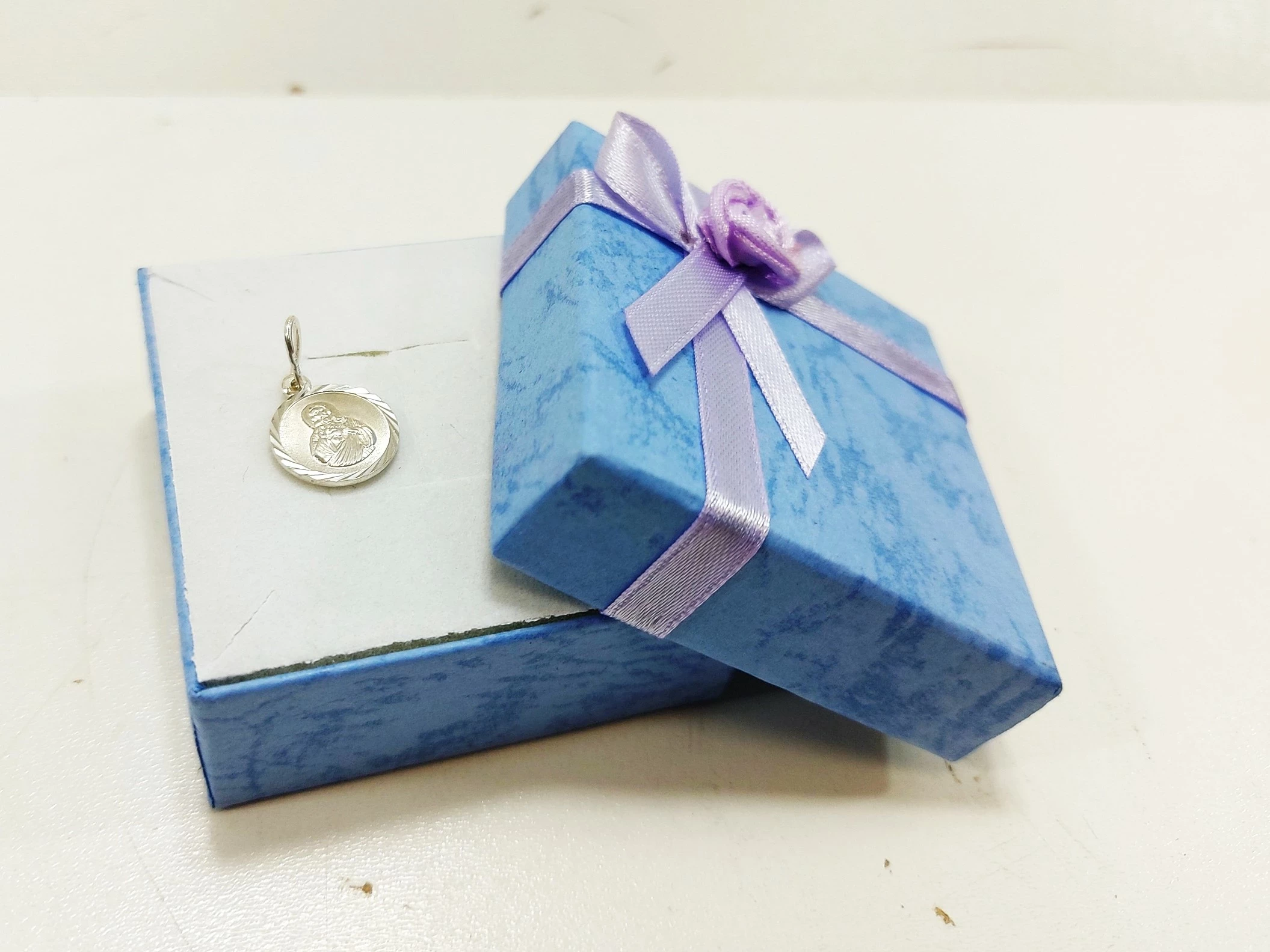 dwustronny-srebrny-medalik-proby-925-okragly-15g-cechy-207006-4