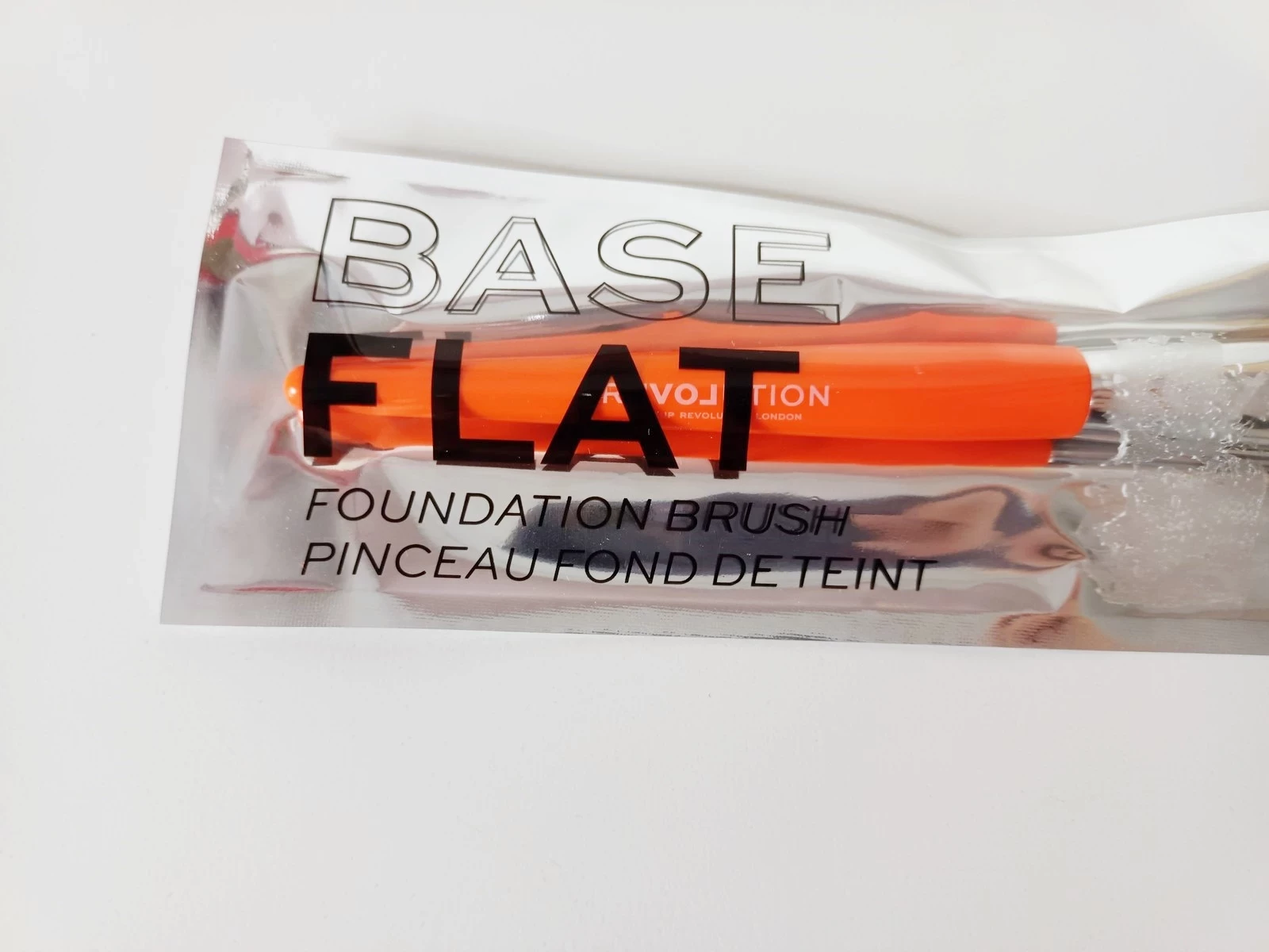 pedzel-do-podkladu-revolution-base-flat-ean-gtin-5057566518505