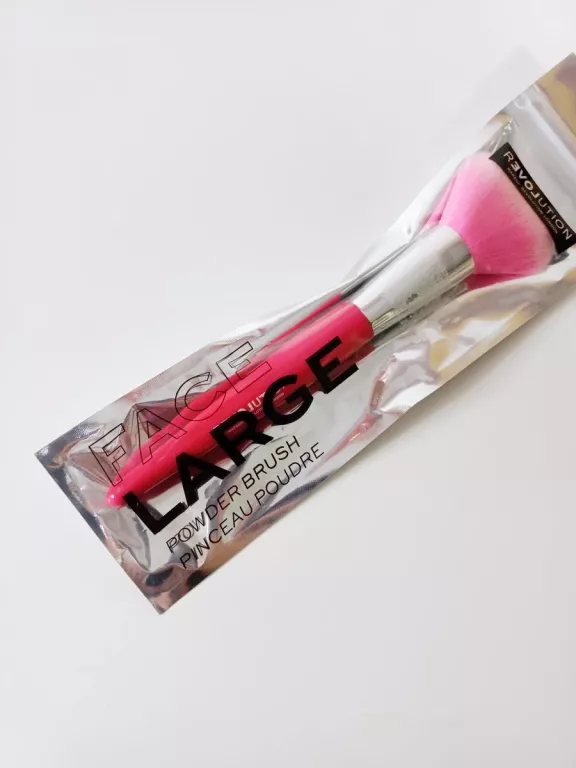 pedzel-do-pudru-revolution-face-large-t145-marka-revolution