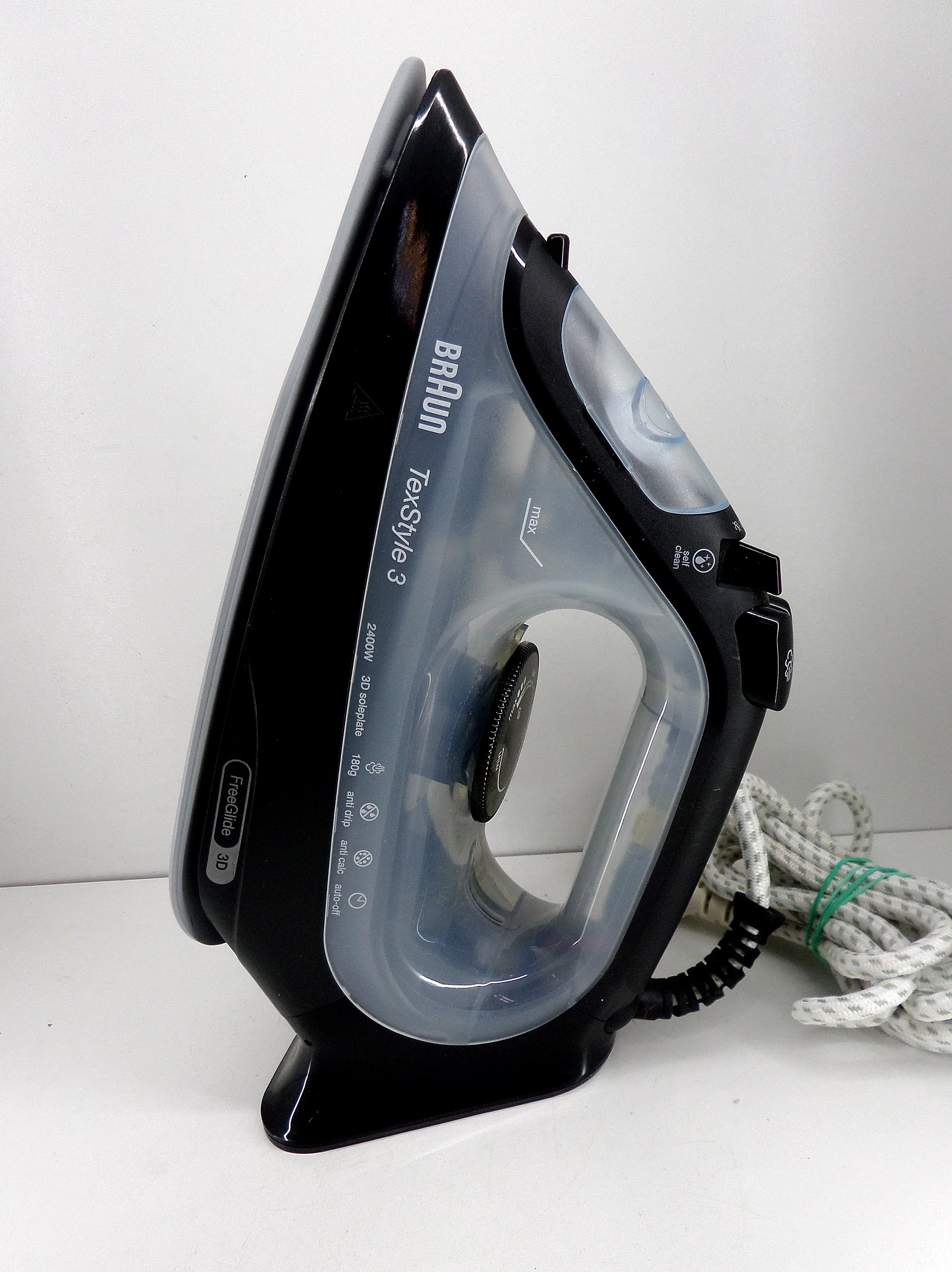 zelazko-braun-texstyle-3-kolor-dominujacy-niebieski