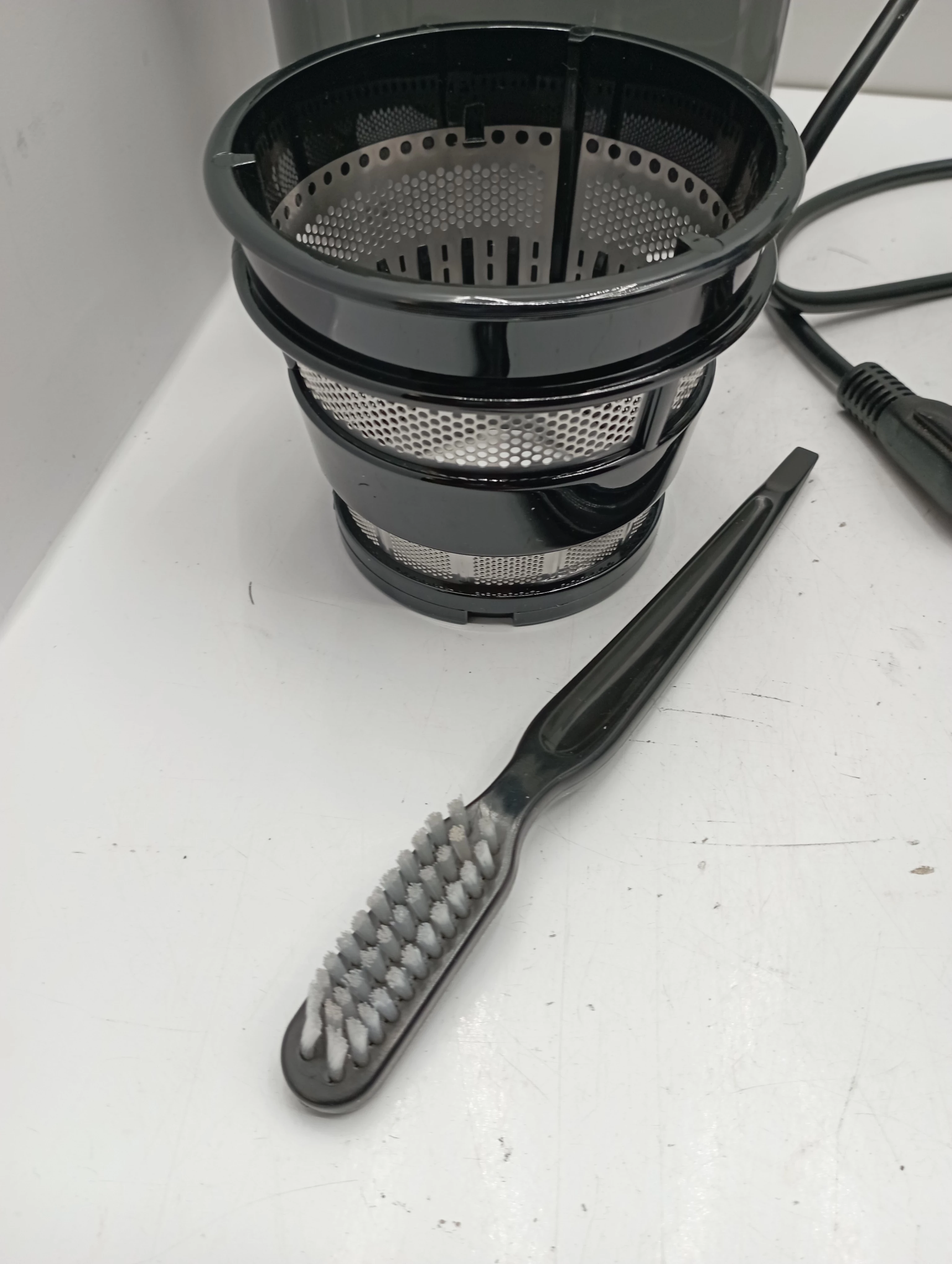 wyciskarka-do-owocow-zelmer-zjp1300b-komplet-kolor-dominujacy-czarny