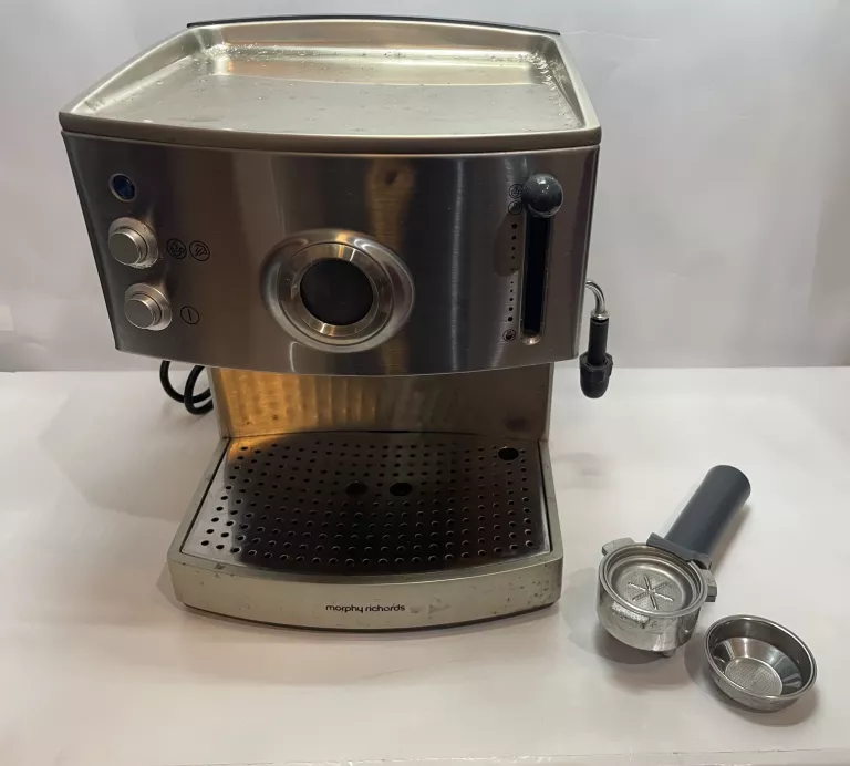 EKSPRES DO KAWY MORPHY RICHARDS 47507