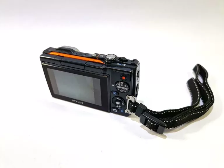 APARAT OLYMPUS STYLUS TOUGH TG-860