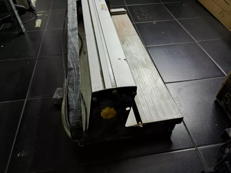 przecinarka-do-glazury-nutool-mc990-marka-nutool