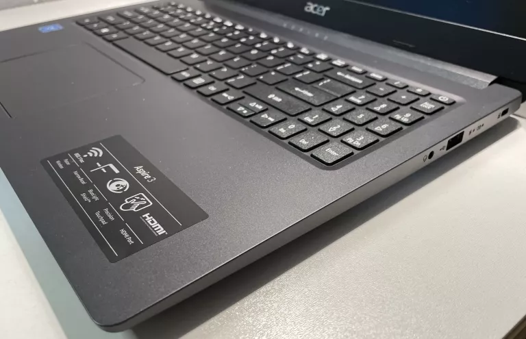 laptop-acer-aspire-3-intel-celeron-8gb-256gb-ssd-przekatna-ekranu-14