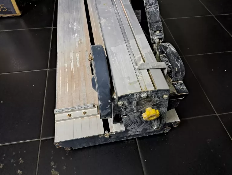 przecinarka-do-glazury-nutool-mc990-seria-mc990