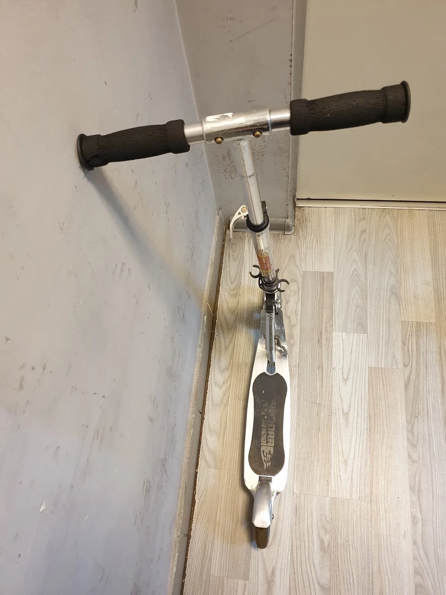 hulajnoga-hudora-big-wheel-xxl-144-210804012-marka-hudora