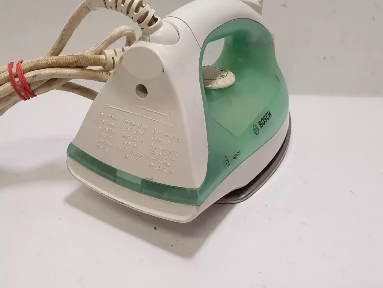 zelazko-bosch-tda2315-kolor-dominujacy-zielony
