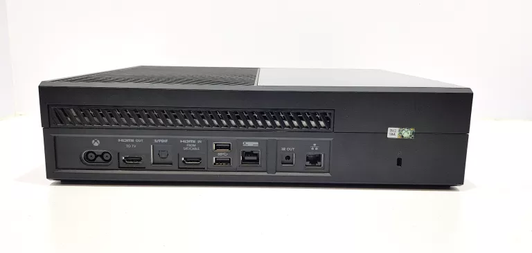 KONSOLA XBOX ONE BEZ PADA