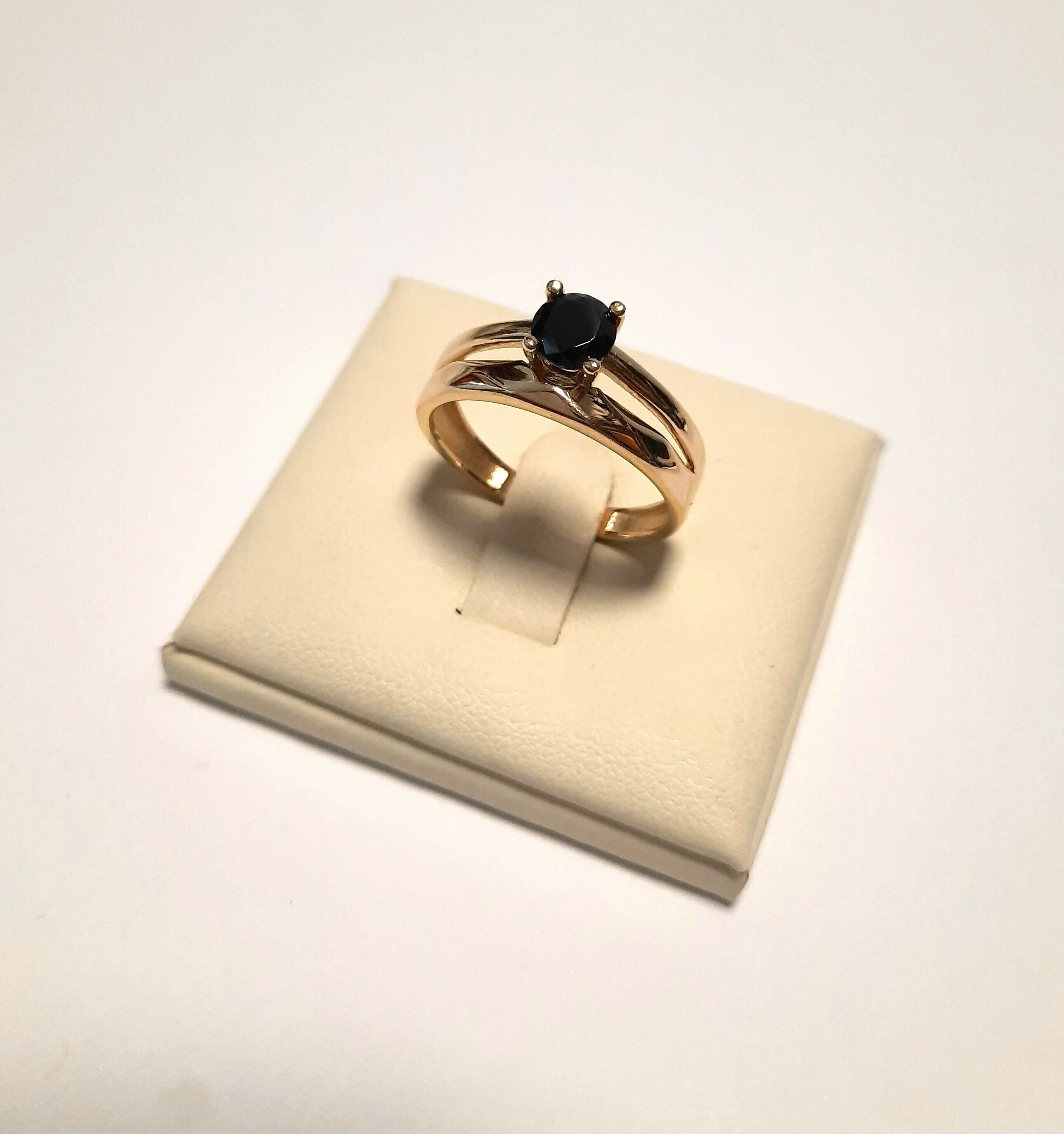 przepiekny-pierscionek-zloto-p585-r17-marka-inna-marka